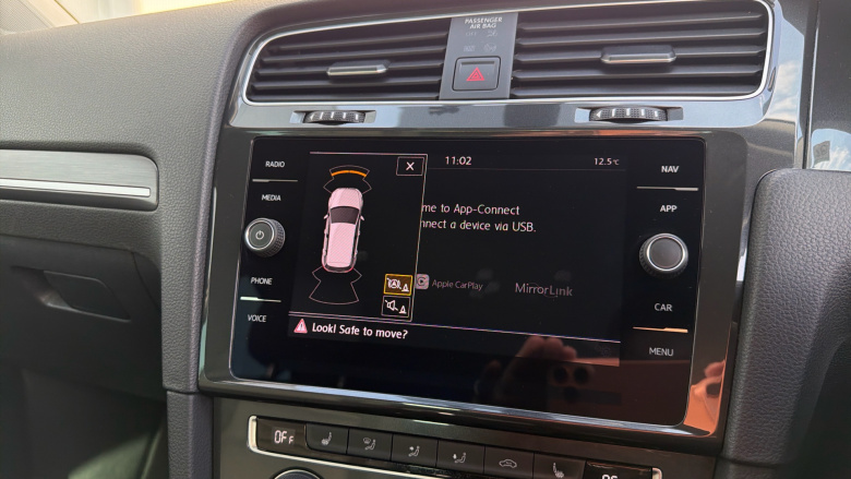 Volkswagen Golf 99kW e-Golf 35kWh 5dr Auto Electric Hatchback